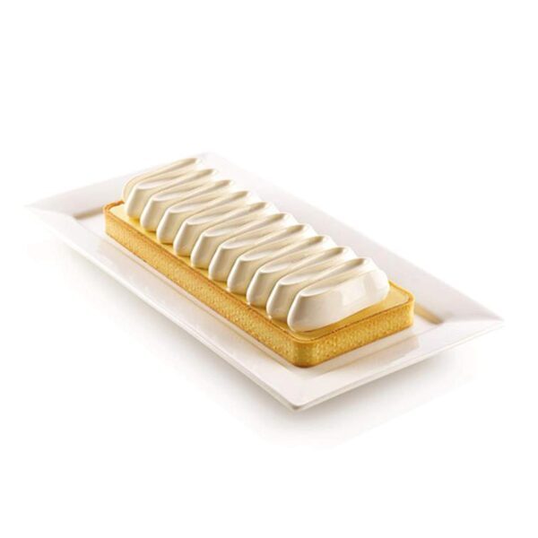 6 Cavity Spiral Shape Silicone Cake Mold - Image 4