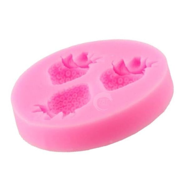 3 Cavity Strawberry Silicone Fondant Mold - Image 7