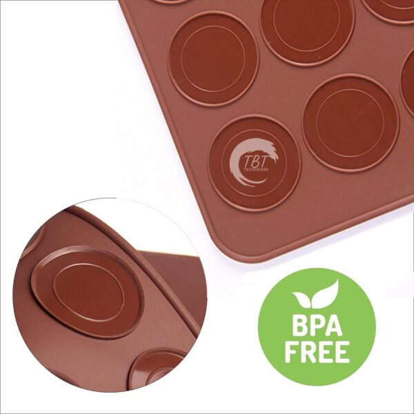 30-cavity-silicone-round-macaron-baking-mat