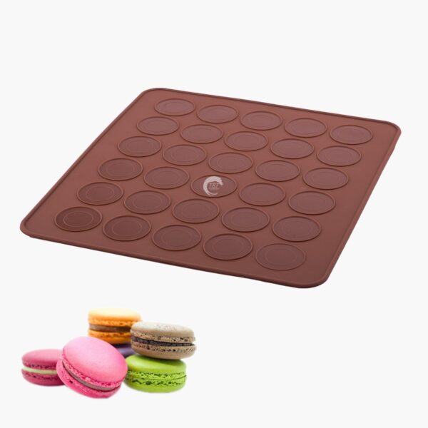 30-cavity-silicone-round-macaron-baking-mat