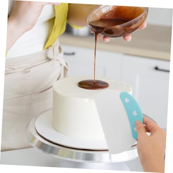 Plastic Cake Cream Scraper #3 - Image 3