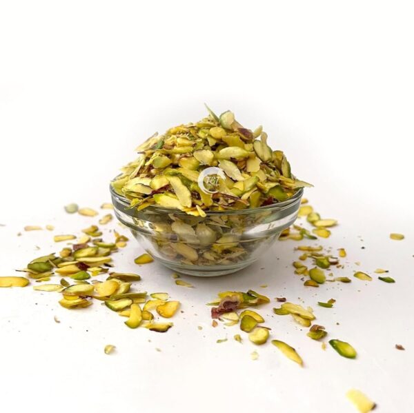 slice-pista-shaving-perfect-for-garnishing