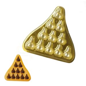 11-cavity-plastic-pvc-modak-shape-hamper-box-golden-tray-with-clear-transparent-lid-triangle-shape-box