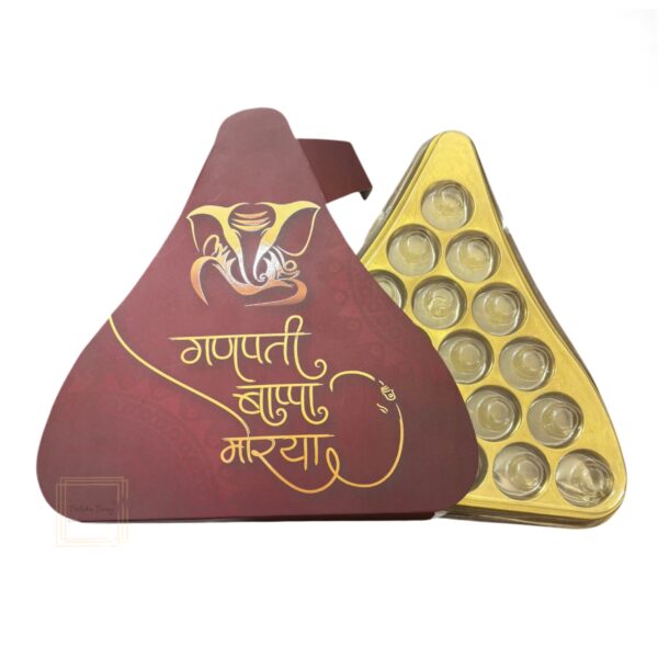 21-cavity-ganesh-chaturthi-special-triangle-shape-modak-packing-pvc-box-design-2