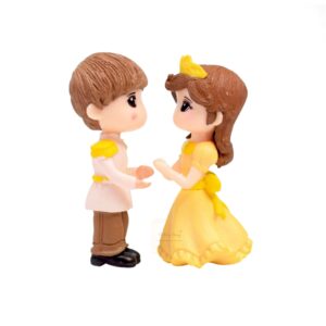 beautiful-prince-and-princess-miniature-figurine-toy